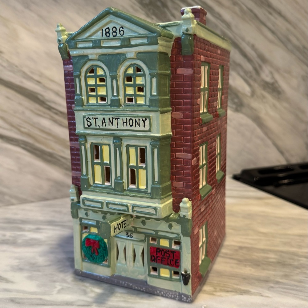 Department 56 Snow Village St. Anthony Hotel #5006-7